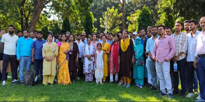 Certificate distribution ceremony